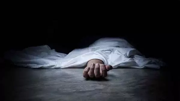 Odisha: लुटेरों ने गर्भवती महिला की गोली मारकर हत्या कर दी Odisha: लुटेरों ने गर्भवती महिला की गोली मारकर हत्या कर दी