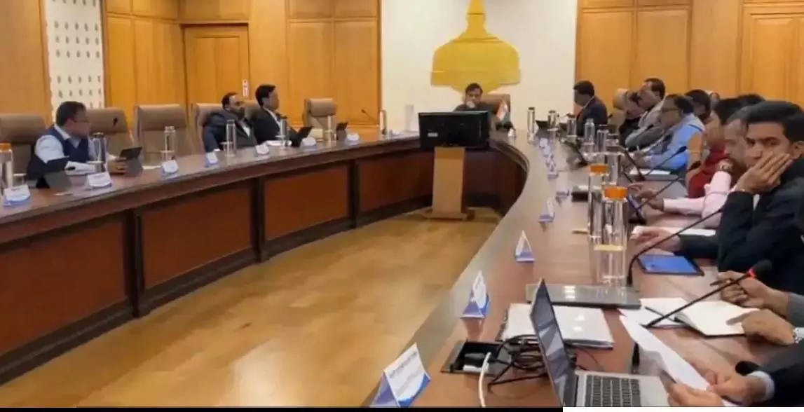 Assam ने अवैध आव्रजन पर अंकुश लगाने के लिए आधार सत्यापन को कड़ा किया Assam ने अवैध आव्रजन पर अंकुश लगाने के लिए आधार सत्यापन को कड़ा किया
