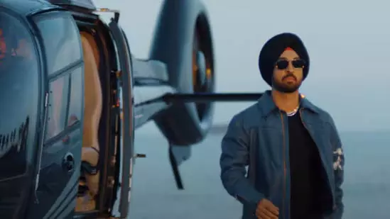 Diljit Dosanjh अपने अगले गाने के लिए शाहरुख खान के साथ काम कर रहे Diljit Dosanjh अपने अगले गाने के लिए शाहरुख खान के साथ काम कर रहे
