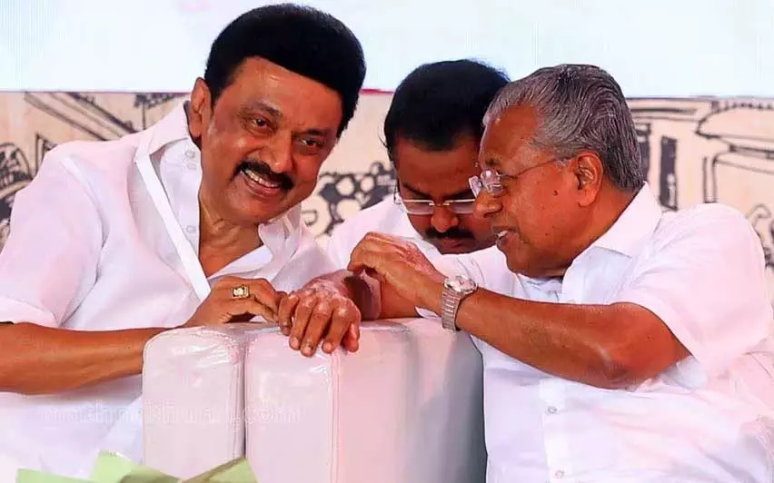 Kerala : कुमारकोम में पिनाराई-स्टालिन की मुलाकात मुल्लापेरियार मुद्दे पर चर्चा की संभावना Kerala : कुमारकोम में पिनाराई-स्टालिन की मुलाकात मुल्लापेरियार मुद्दे पर चर्चा की संभावना