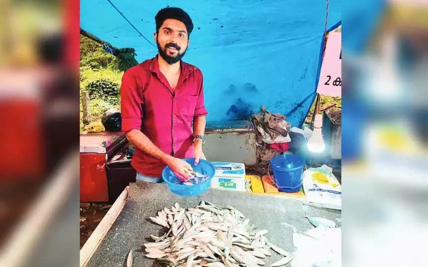 Kerala के एमकॉम ग्रेजुएट ने कॉर्पोरेट नौकरी छोड़ी Kerala के एमकॉम ग्रेजुएट ने कॉर्पोरेट नौकरी छोड़ी