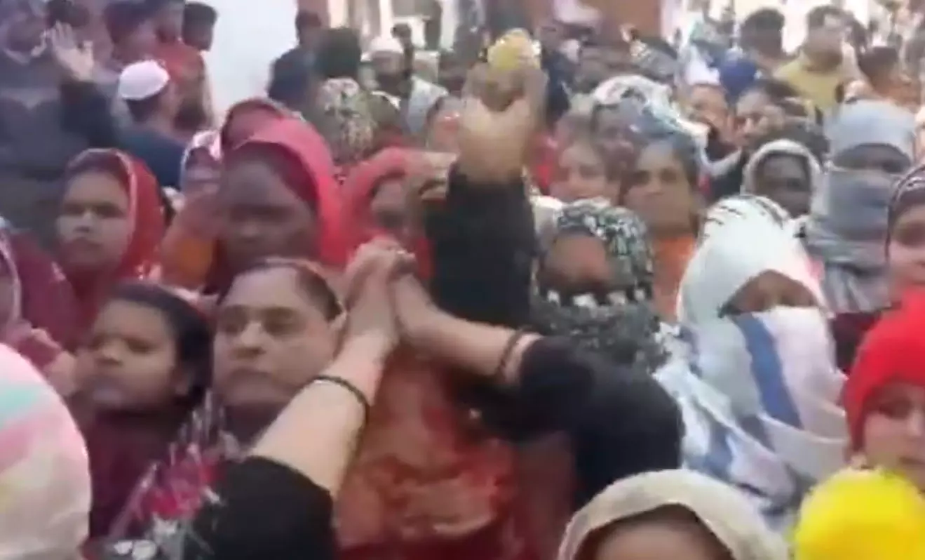 NIA टीम पर हमले की खबर, मच गया हड़कंप NIA टीम पर हमले की खबर, मच गया हड़कंप