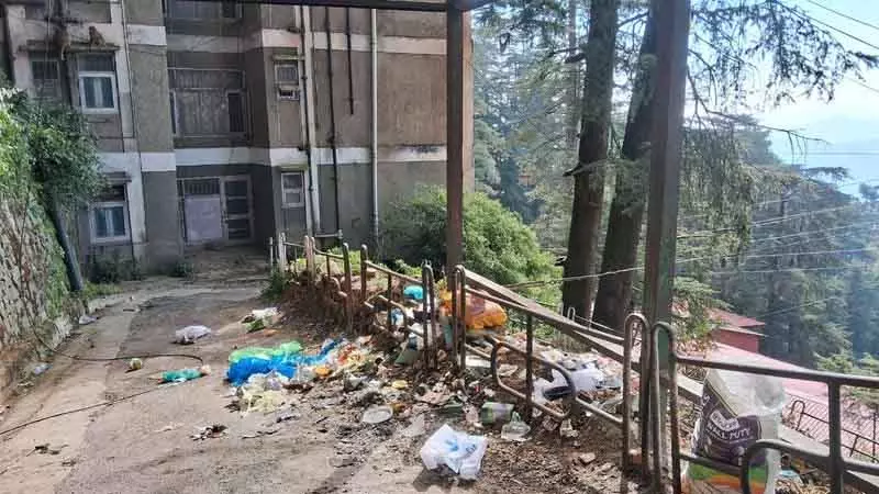 कचरा और जांच सुविधाओं की कमी से Shimla के लोग परेशान कचरा और जांच सुविधाओं की कमी से Shimla के लोग परेशान