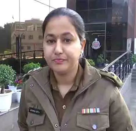 दिल्ली DCP ने कहा- गोलीबारी लंबे समय से चली आ रही रंजिश के कारण हुई, मुख्य आरोपी की तलाश जारी दिल्ली DCP ने कहा- गोलीबारी लंबे समय से चली आ रही रंजिश के कारण हुई, मुख्य आरोपी की तलाश जारी