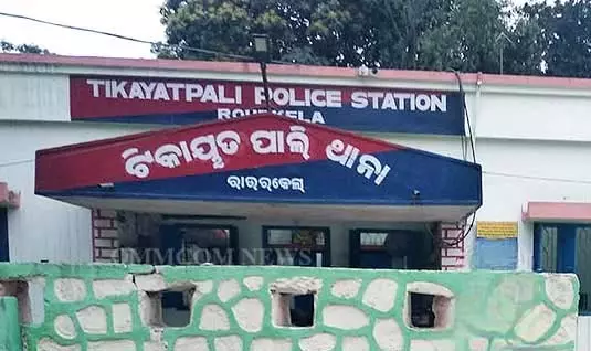 बदमाशों का आतंक: गर्भवती महिला की गोली मारकर हत्या, छीन लिए सोने के गहने बदमाशों का आतंक: गर्भवती महिला की गोली मारकर हत्या, छीन लिए सोने के गहने