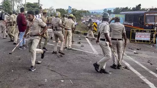 Karnataka : पंचमसाली समुदाय अपनी मांग को लेकर विरोध प्रदर्शन तेज किया Karnataka : पंचमसाली समुदाय अपनी मांग को लेकर विरोध प्रदर्शन तेज किया