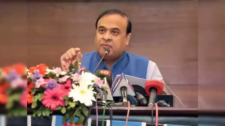 Assam ने घुसपैठ रोकने के लिए आधार आवेदन को एनआरसी में शामिल Assam ने घुसपैठ रोकने के लिए आधार आवेदन को एनआरसी में शामिल