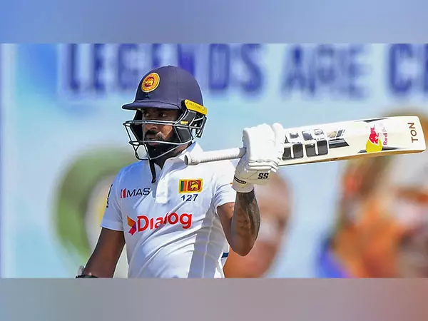 डोपिंग के लिए प्रतिबंध के बाद डिकवेला को Cricket के सभी प्रारूपों में खेलने की अनुमति मिली डोपिंग के लिए प्रतिबंध के बाद डिकवेला को Cricket के सभी प्रारूपों में खेलने की अनुमति मिली