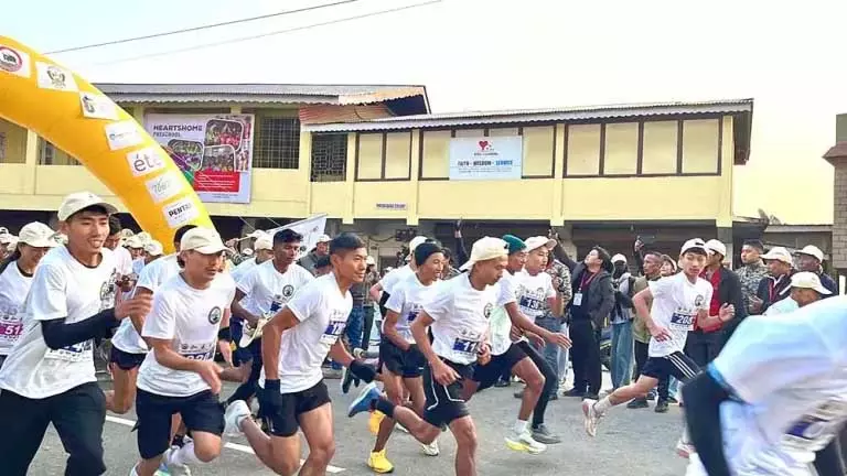 Nagaland : किसामा में ‘रन फॉर हॉर्नबिल अगेंस्ट टाइम’ का आयोजन Nagaland : किसामा में ‘रन फॉर हॉर्नबिल अगेंस्ट टाइम’ का आयोजन