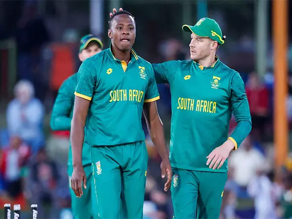 South Africa ने पाकिस्तान के खिलाफ घरेलू वनडे मैचों के लिए बावुमा की अगुआई वाली मजबूत टीम की घोषणा की South Africa ने पाकिस्तान के खिलाफ घरेलू वनडे मैचों के लिए बावुमा की अगुआई वाली मजबूत टीम की घोषणा की