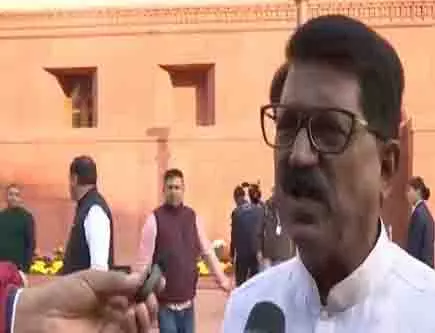 UBT सेना सांसद अरविंद सावंत ने एक राष्ट्र एक चुनाव पर दी प्रतिक्रिया UBT सेना सांसद अरविंद सावंत ने एक राष्ट्र एक चुनाव पर दी प्रतिक्रिया