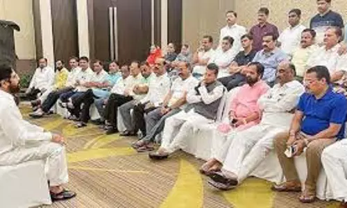 Sena विधायकों में मंत्री पद और अध्यक्ष पद के लिए होड़