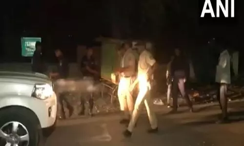 हिंसा प्रभावित Maharashtra के परभणी शहर में नांदेड़ पुलिस गश्त कर रही