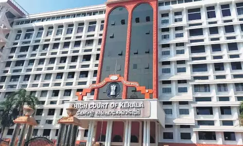 Kerala: केरल सरकार ने हाईकोर्ट को बताया कि राज्य में 32 एफआईआर दर्ज की गई