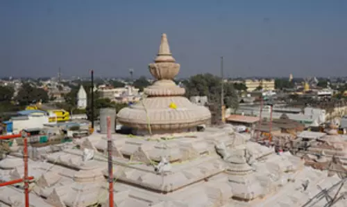 रामलला मंदिर के रंग-मंडप का शिखर बनकर तैयार, 11 जनवरी को प्रतिष्ठा द्वादशी रामलला मंदिर के रंग-मंडप का शिखर बनकर तैयार, 11 जनवरी को प्रतिष्ठा द्वादशी