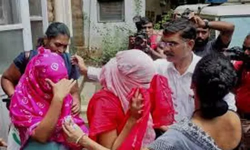 HC बायकुला जेल कैदी की हत्या मामले में महिला कांस्टेबल को जमानत HC बायकुला जेल कैदी की हत्या मामले में महिला कांस्टेबल को जमानत