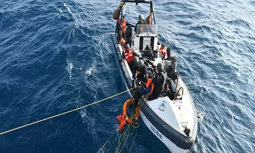 Tamil Nadu: डूबती नाव से नौ मछुआरों को बचाया गया