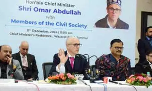 दरबार मूव एकता और समावेशिता का प्रतीक है: Omar दरबार मूव एकता और समावेशिता का प्रतीक है: Omar