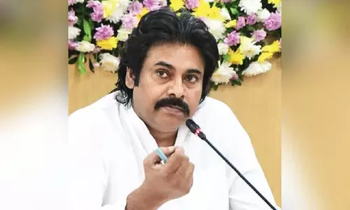 Andhra: आंध्र प्रदेश के उपमुख्यमंत्री ने कलेक्टरों पर निशाना साधा