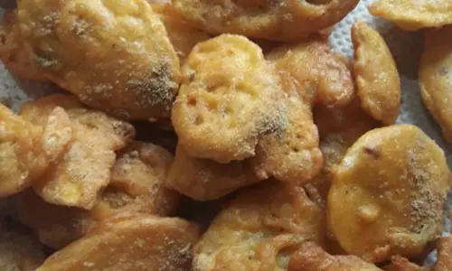 केले के पकौड़े रेसिपी केले के पकौड़े रेसिपी