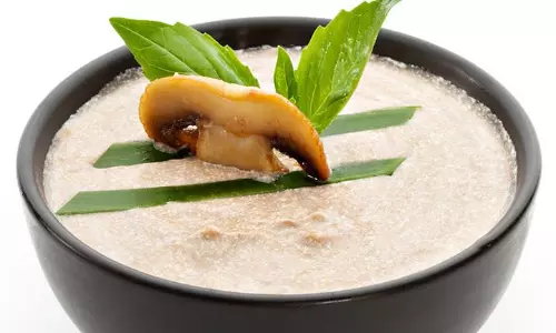 ट्राई करे मशरूम सूप की रेसिपी ट्राई करे मशरूम सूप की रेसिपी