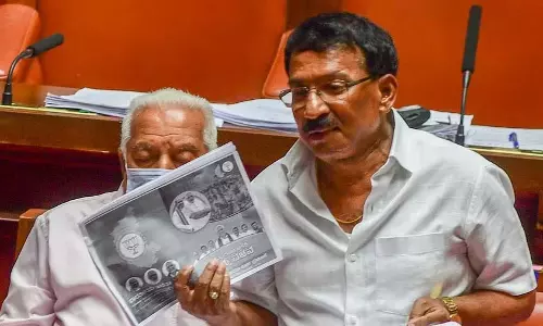 भ्रष्टाचार के आरोपों से घिरी Karnataka सरकार ने आबकारी तबादलों में काउंसलिंग की योजना