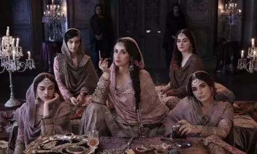 SLB’s ‘हीरामंडी’ दुनिया भर में सबसे ज्यादा खोजे जाने वाले शो की सूची में शामिल