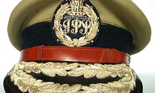 Odisha: जब क्वार्टर में लड़की के साथ मिले पुलिस अधिकारी की परिवार वालों ने की पिटाई