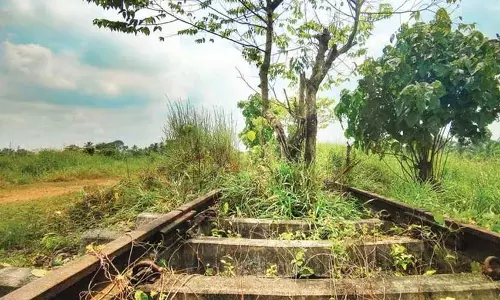 Kerala : सबरी रेल परियोजना के लिए भूमि अधिग्रहण हेतु 2,111 करोड़ रुपये आवंटित Kerala : सबरी रेल परियोजना के लिए भूमि अधिग्रहण हेतु 2,111 करोड़ रुपये आवंटित