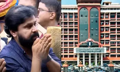 सबरीमाला में दिलीप को मिले वीआईपी ट्रीटमेंट पर Kerala हाईकोर्ट का सवाल सबरीमाला में दिलीप को मिले वीआईपी ट्रीटमेंट पर Kerala हाईकोर्ट का सवाल