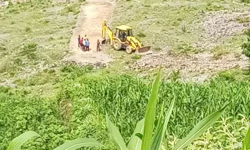 Dahar के युवाओं ने आकांक्षाओं को सशक्त बनाने के लिए खेल मैदान का निर्माण किया