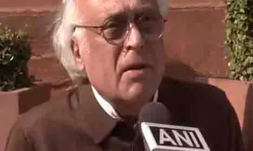 Congress के जयराम रमेश ने राज्यसभा के सभापति पर पक्षपातपूर्ण व्यवहार का लगाया आरोप Congress के जयराम रमेश ने राज्यसभा के सभापति पर पक्षपातपूर्ण व्यवहार का लगाया आरोप