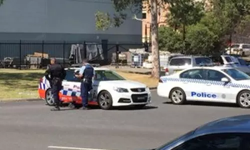 Sydney में गोलीबारी और कार में आग लगाने के मामले में दो किशोर गिरफ्तार