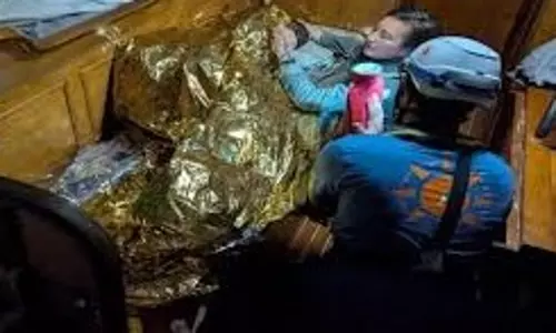 Italy में जहाज़ दुर्घटना में बची 11 वर्षीय बच्ची को बचाया गया