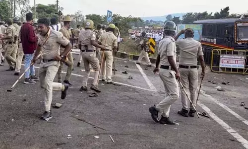 Karnataka : पंचमसाली समुदाय अपनी मांग को लेकर विरोध प्रदर्शन तेज किया Karnataka : पंचमसाली समुदाय अपनी मांग को लेकर विरोध प्रदर्शन तेज किया