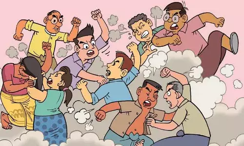 छात्रों पर भीड़ के हमले के बाद MLA ने कार्रवाई की मांग की