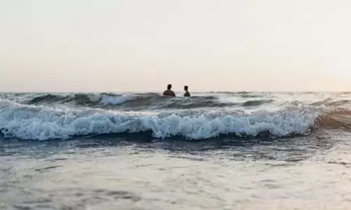 Karnataka : समुद्र में चार स्कूली छात्र डूबे, सीएम ने 5 लाख रुपये की सहायता राशि दी