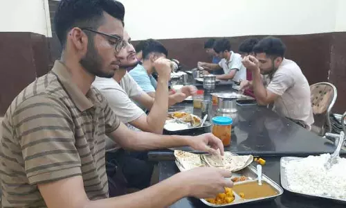 छात्रों के अनुरोध पर PU सहकारी मेस फिर से शुरू करने पर विचार कर रहा छात्रों के अनुरोध पर PU सहकारी मेस फिर से शुरू करने पर विचार कर रहा