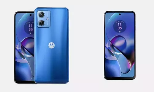 Motorola का ये फ्लैगशिप स्मार्टफोन 7,500 रुपए डिस्काउंट पर मिल रहा Motorola का ये फ्लैगशिप स्मार्टफोन 7,500 रुपए डिस्काउंट पर मिल रहा