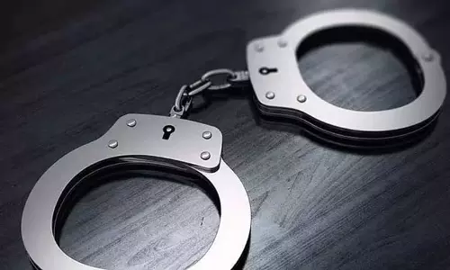 मणिपुर पुलिस ने थौबल जिले में उग्रवादी संगठन PREPAK (प्रो) के तीन कार्यकर्ताओं को गिरफ्तार मणिपुर पुलिस ने थौबल जिले में उग्रवादी संगठन PREPAK (प्रो) के तीन कार्यकर्ताओं को गिरफ्तार