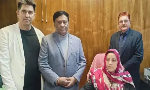 Jammu: प्राइवेट स्कूल एसोसिएशन ने सकीना इटू को ज्ञापन सौंपा