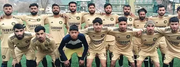 Srinagar Football League में एकल स्ट्राइक से रोमांचक मैच का फैसला