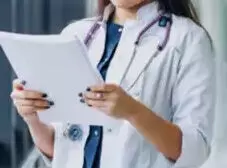 MBBS छात्रा के साथ सहेलियों ने की अभद्रता, 3 महीने के लिए सस्पेंड