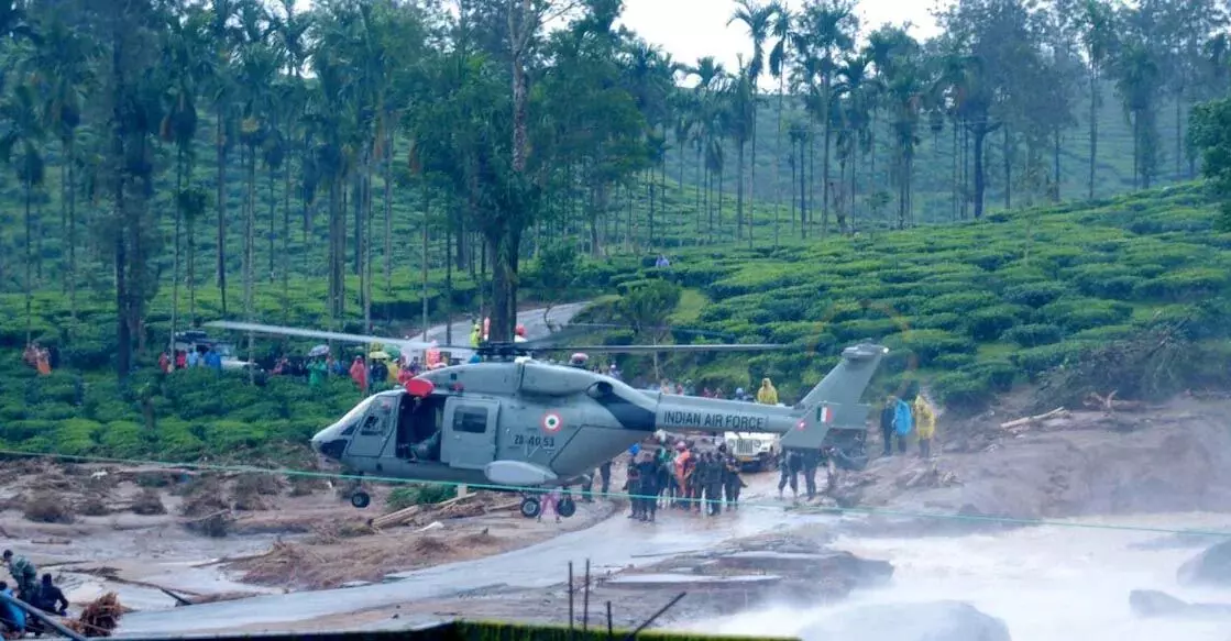 Wayanad landslide : केरल मांग रहा था रहत, केंद्र ने थमा दिया भुगतान करने के लिए पत्र