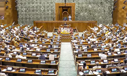 संसद का शीतकालीन सत्र, आज संविधान पर होगी चर्चा संसद का शीतकालीन सत्र, आज संविधान पर होगी चर्चा