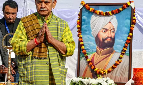 समानता, सामाजिक न्याय जम्मू-कश्मीर सरकार की सर्वोच्च प्राथमिकताएं: LG Sinha