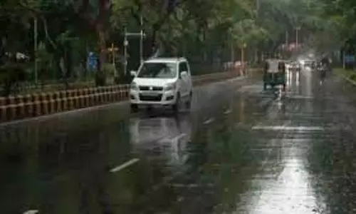 Mumbai का मौसम और आज का AQI Mumbai का मौसम और आज का AQI