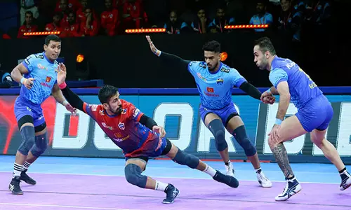 Pro Kabaddi League: प्रणय, गगन ने बंगाल वॉरियर्स और यूपी योद्धा के बीच रोमांचक मुकाबला खेला Pro Kabaddi League: प्रणय, गगन ने बंगाल वॉरियर्स और यूपी योद्धा के बीच रोमांचक मुकाबला खेला