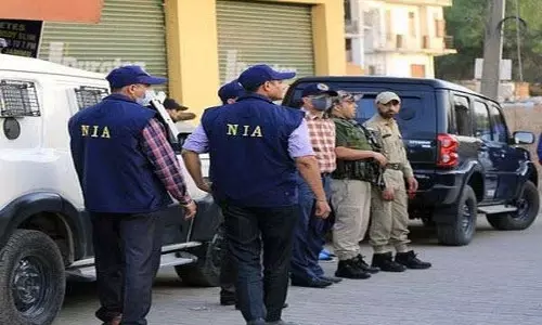 Jaish-e-Mohammed Case: NIA ने जम्मू-कश्मीर, यूपी में कई ठिकानों पर छापे मारे Jaish-e-Mohammed Case: NIA ने जम्मू-कश्मीर, यूपी में कई ठिकानों पर छापे मारे