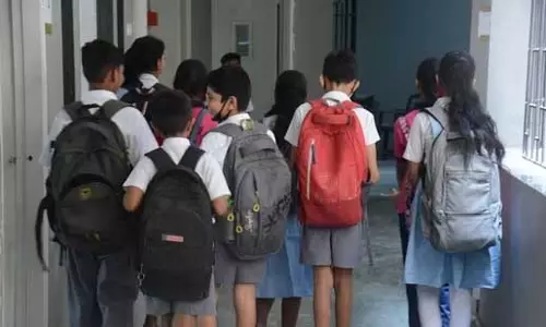 Karnataka, स्कूलों ने कोविड-19 महामारी के दौरान 345 करोड़ रुपये अधिक वसूले